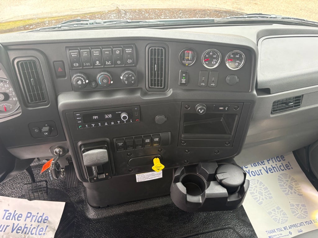 2025 CENTURY INTERNATIONAL w/ Century 12S Carrier