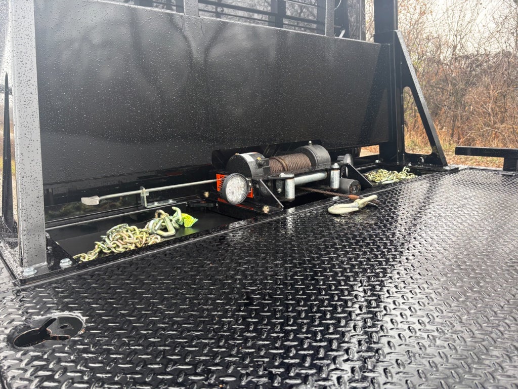 2025 CENTURY INTERNATIONAL w/ Century 12S Carrier