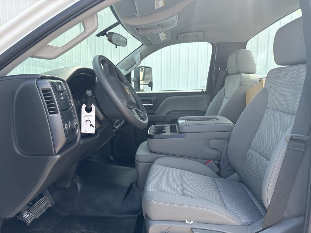 2024 Chevrolet Silverado 5500HD GM515 11' Reading Service Body