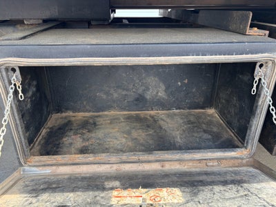 2001 International 4700 MV EC