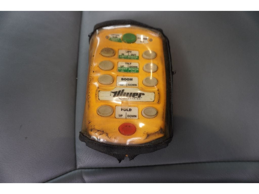 2020 Kenworth T880 WITH A CENTURY 5130