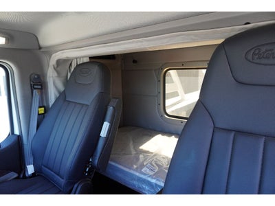 2024 Peterbilt 579 w/ Century 5130 Wrecker