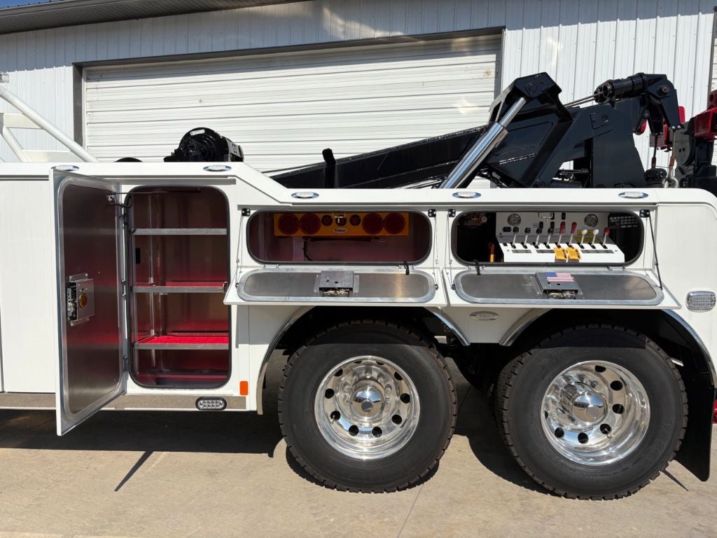 2025 Peterbilt CONVENTIONAL w/ Century 5130 and Allison Automatic