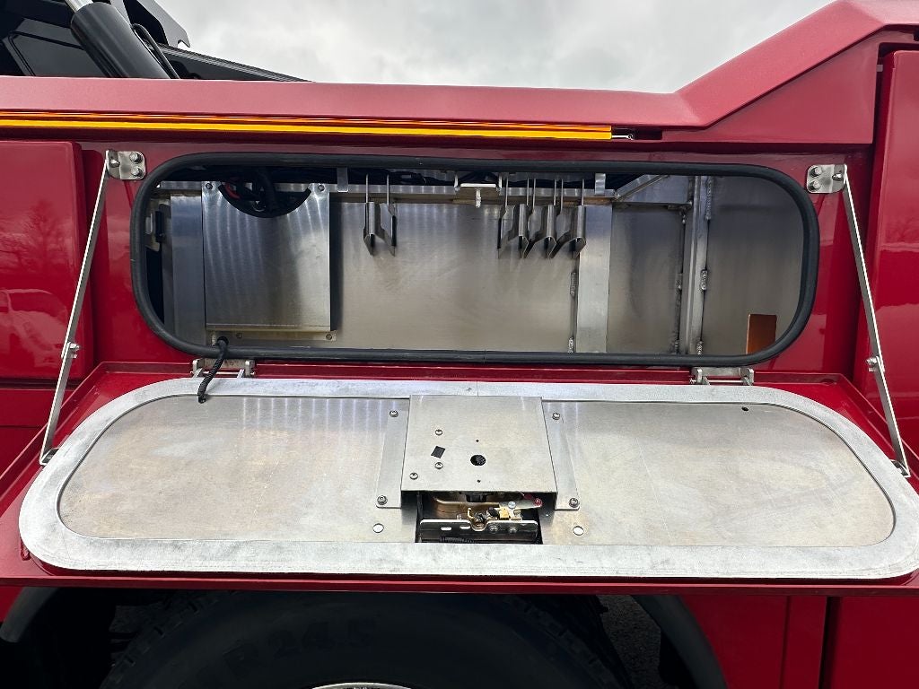 2025 Peterbilt 589 589 WITH A CENTURY 5130