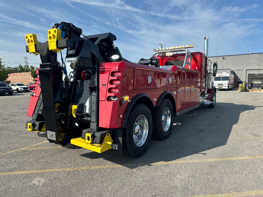 2025 Peterbilt 589 589 WITH A CENTURY 5130