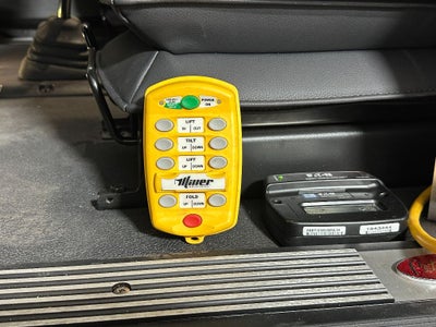 2025 Peterbilt 589 589 WITH A CENTURY 1150