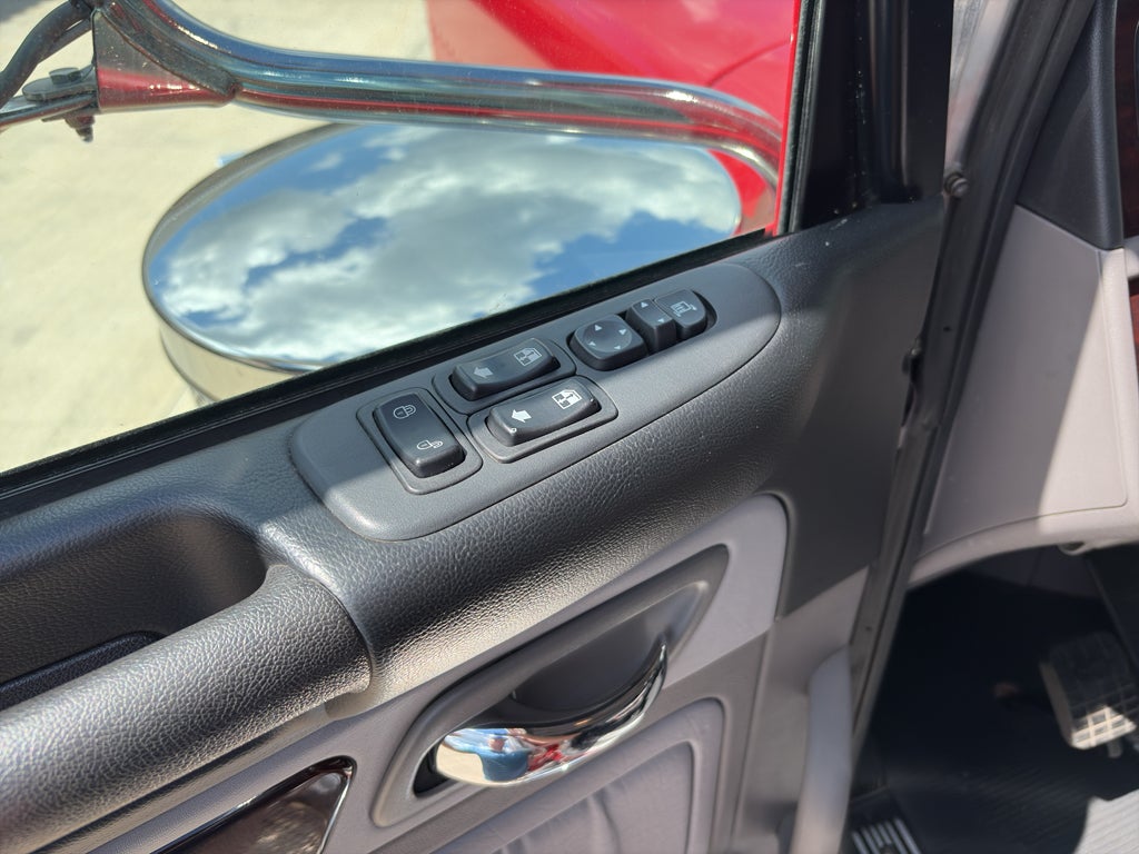 2023 CENTURY PETERBILT 389 w/ Century 9055XL Wrecker