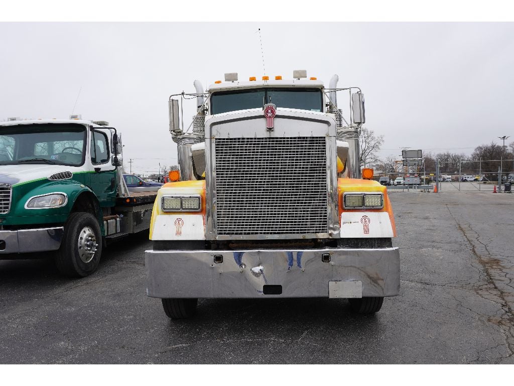 2002 Kenworth W900 W900