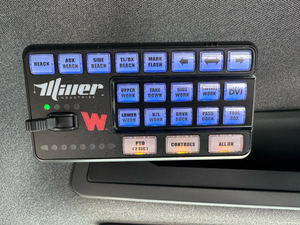 2024 Kenworth T380 w/ Century 4024 Wrecker