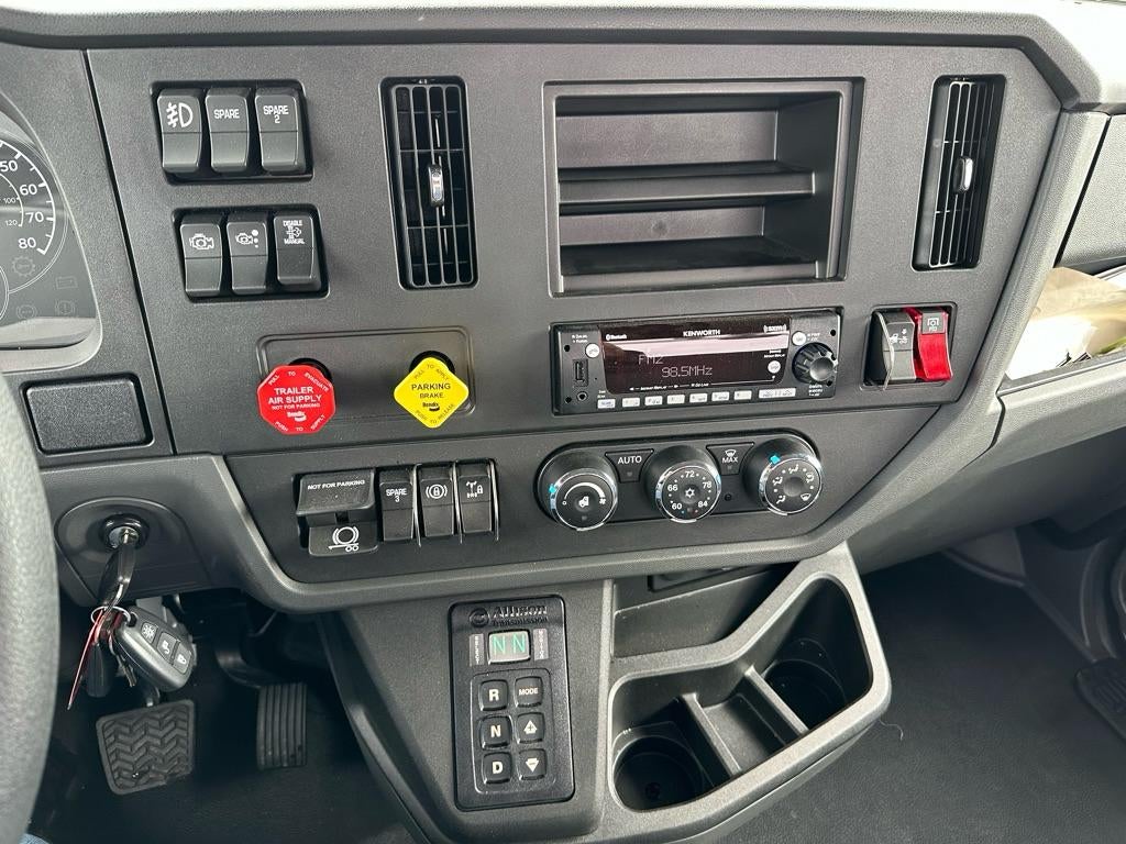 2024 Kenworth T380 w/ Century 4024 Wrecker