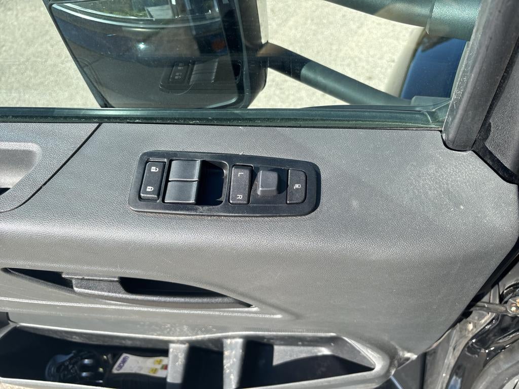 2023 CENTURY PETERBILT w/ Century 12S Carrier