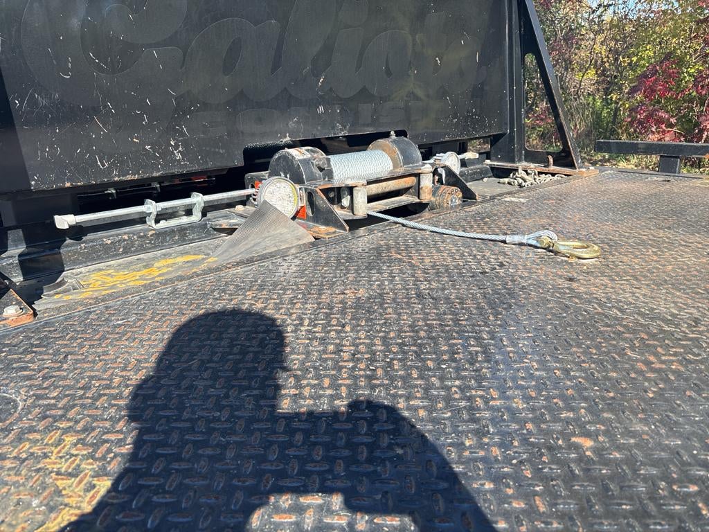 2023 CENTURY PETERBILT w/ Century 12S Carrier