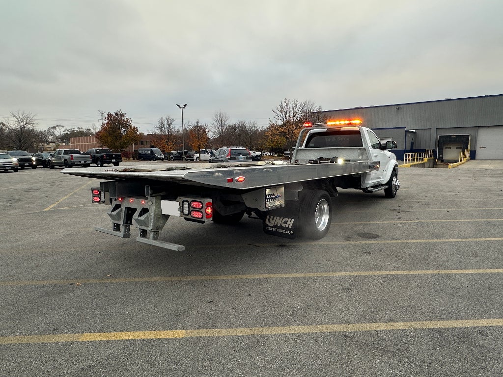 2022 RAM 5500 Chassis WITH A CENTURY 19.5' ALUMINUM CARRIER
