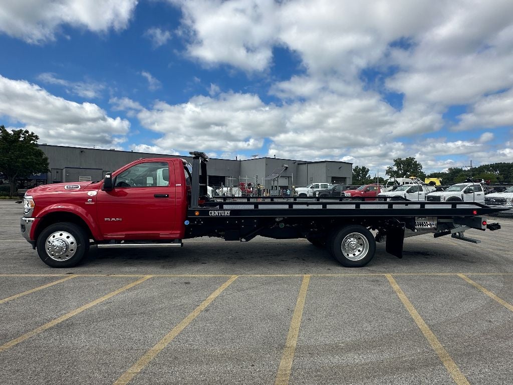 2024 RAM 5500 Chassis SLT WITH A CENTURY 19.5' STEEL CARRIER
