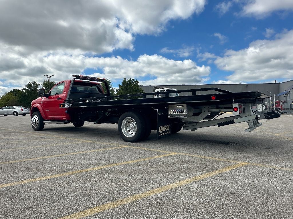 2024 RAM 5500 Chassis SLT WITH A CENTURY 19.5' STEEL CARRIER