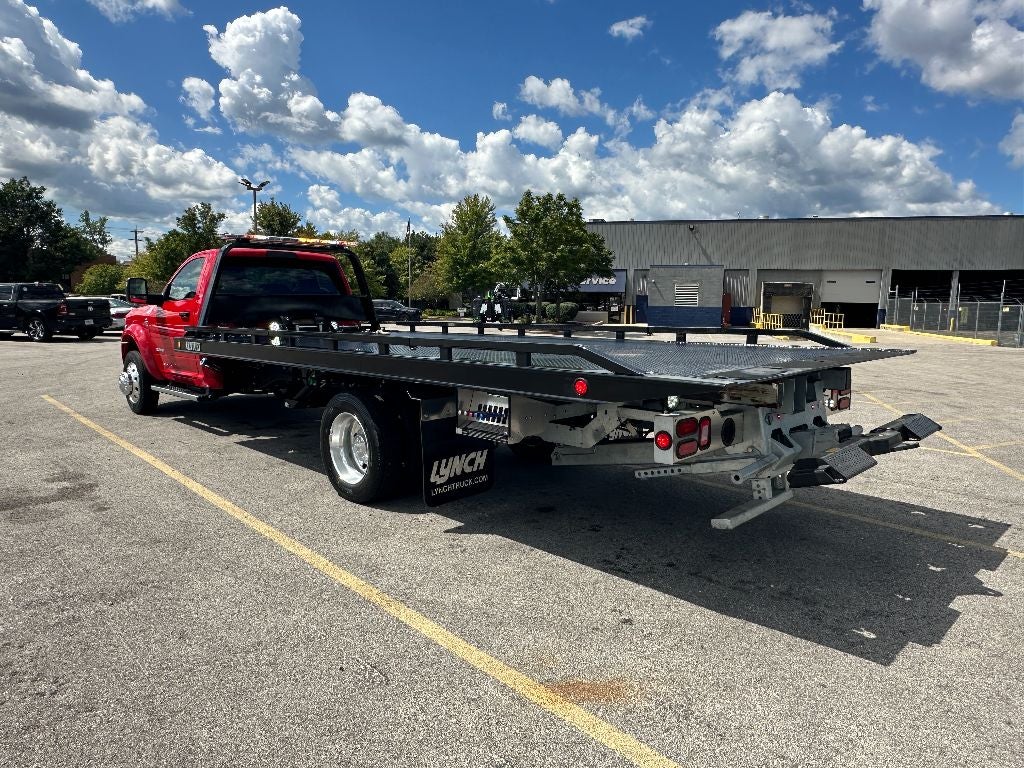 2024 RAM 5500 Chassis SLT WITH A CENTURY 19.5' STEEL CARRIER
