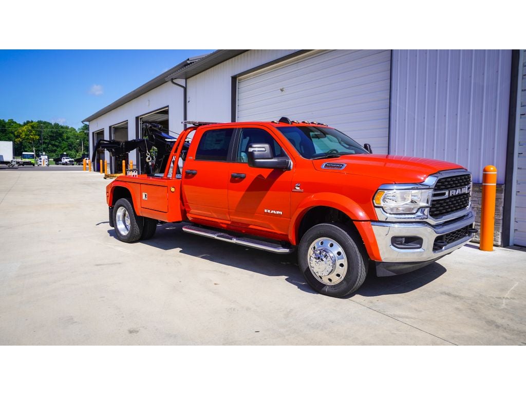 2023 RAM 5500 Chassis w/ Chevron 408 Wrecker