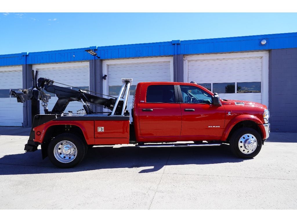 2024 RAM 5500 Chassis w/ Chevron 408 Wrecker