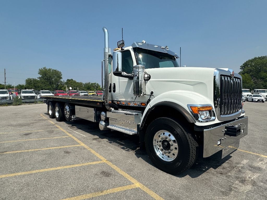 2025 International HX CENTURY 28.5' WOOD INDUSTRIAL