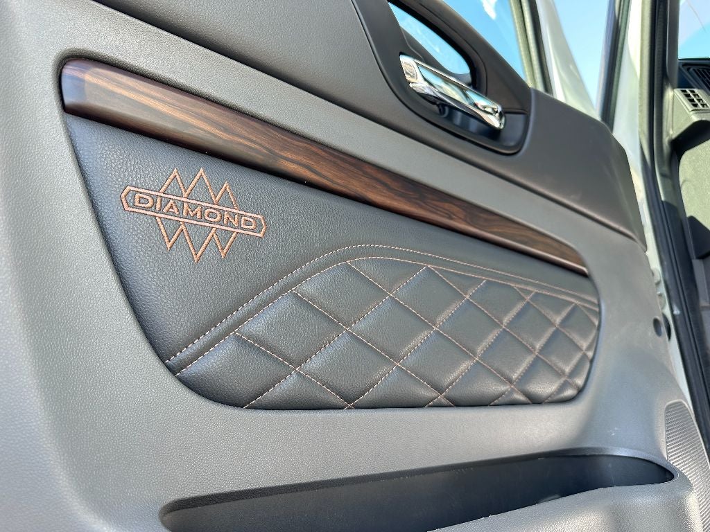 2025 International HX CENTURY 28' WOOD INDUSTRIAL