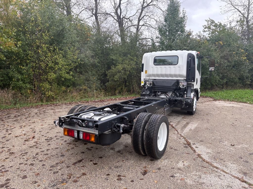 2025 Isuzu NPR-HD NPR