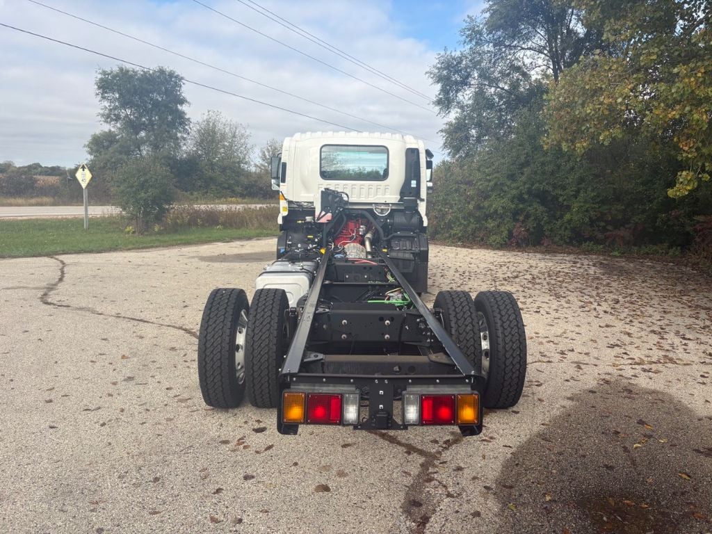 2024 Chevrolet 6500XD 6500XD/7500XD BASE