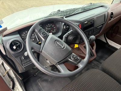 2026 Hino L6 26' ITD Van Body