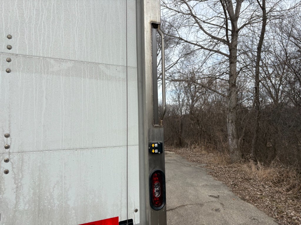 2026 Hino L6 26' ITD Van Body