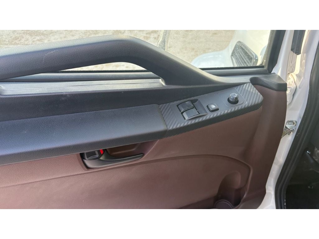 2026 Hino L6 26' ITD Van Body