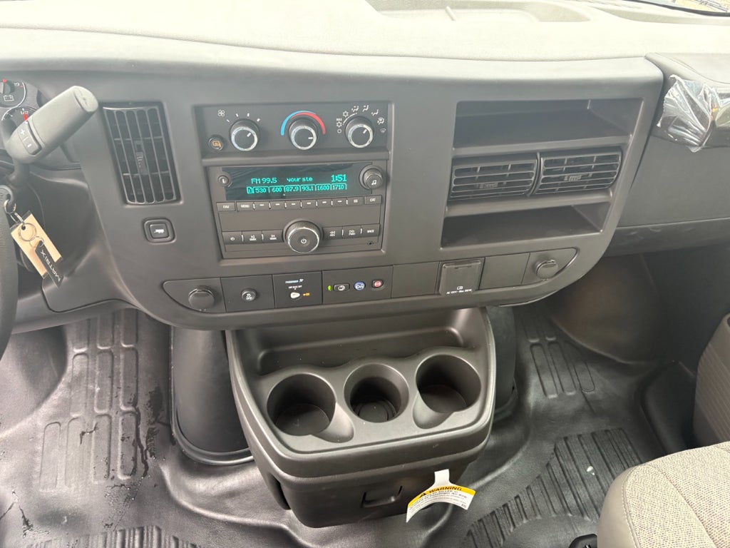 2025 GMC Savana 3500 11' Monroe CSV Body