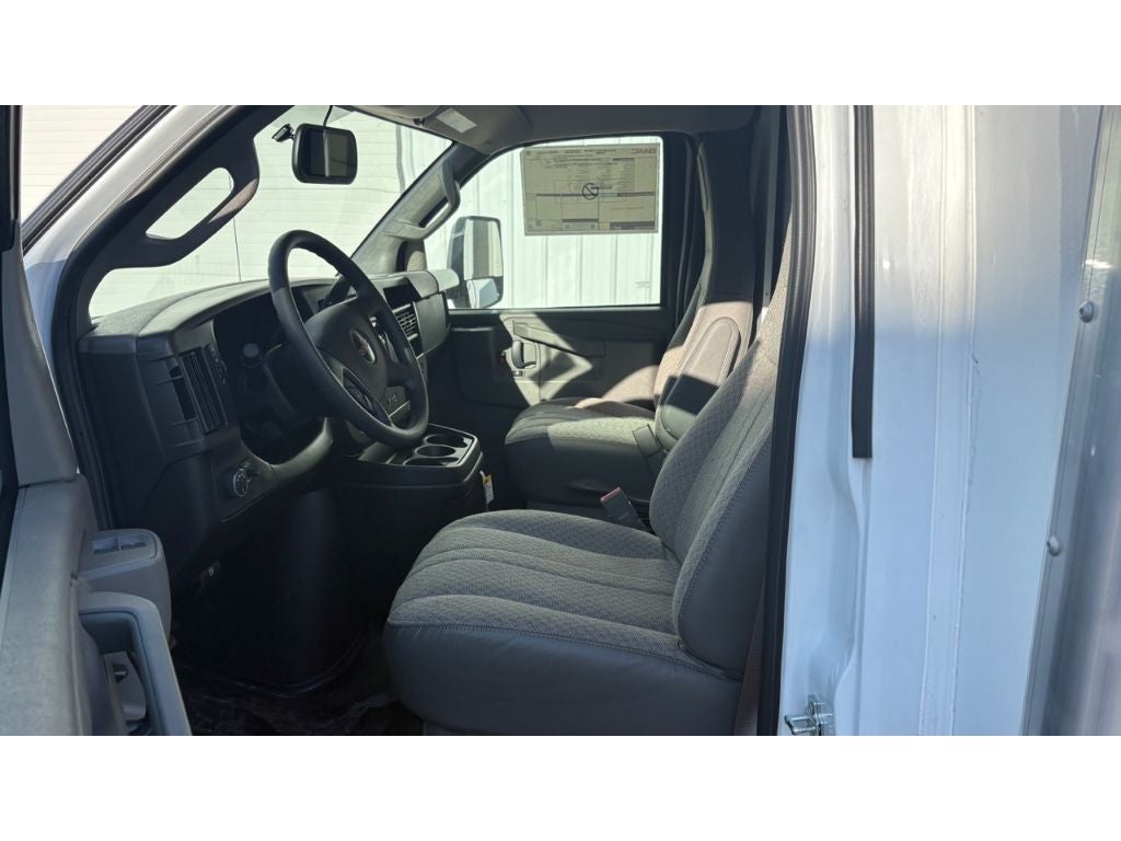 2025 GMC Savana 3500 17' Bay Bridge Van Body