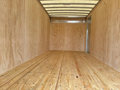 2024 Chevrolet 5500XD 20' Bay Bridge Van Body