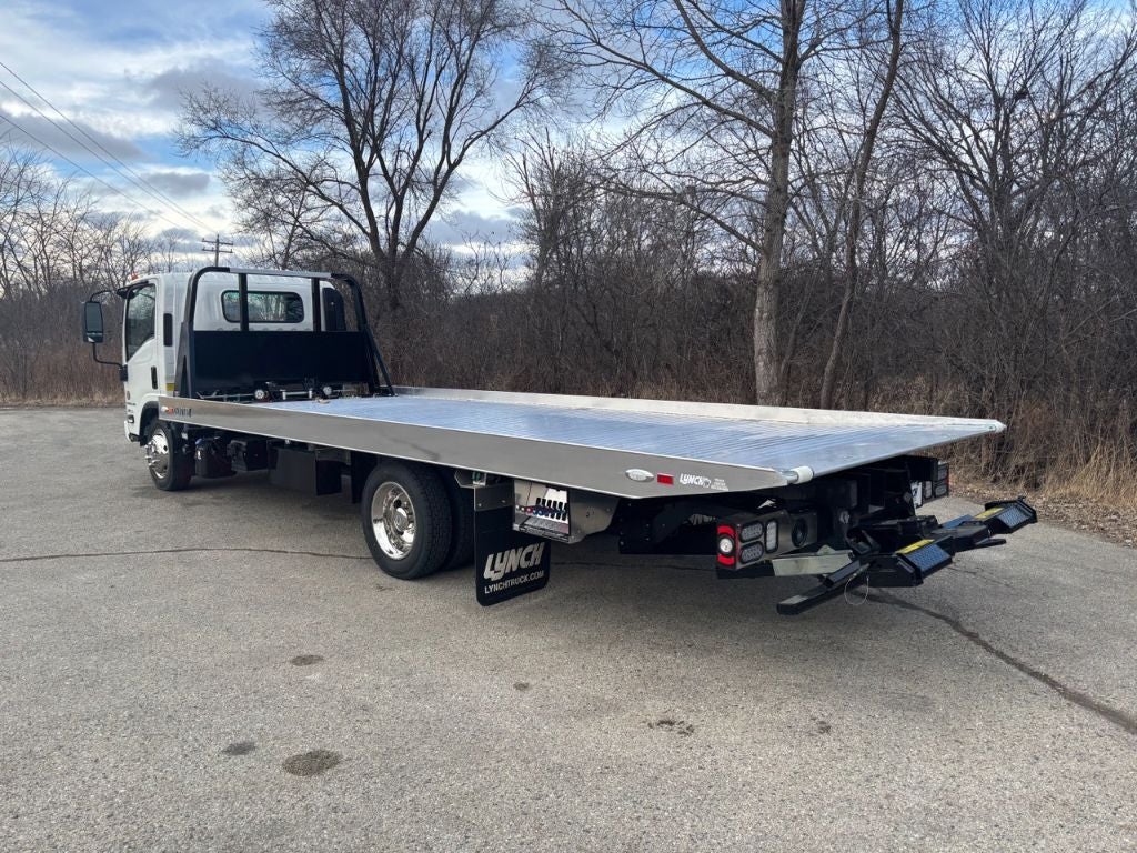 2023 Chevrolet 5500XD w/ Century 10S Carrier